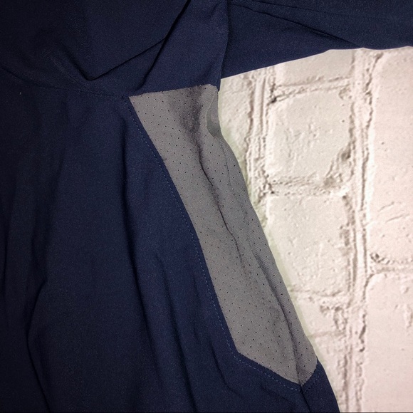 NWT | Under Armour UA Ultimate 1/4 Zip Pullover - Picture 9 of 13